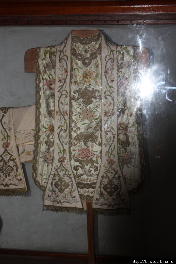 Одежды Франциска Ксаверия Старый Гоа, Индия