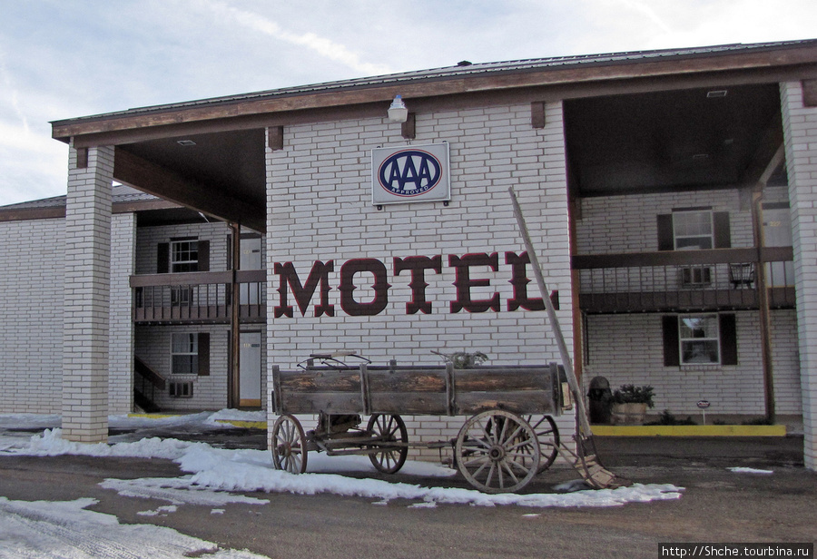 Мотель ААА / Motel AAA