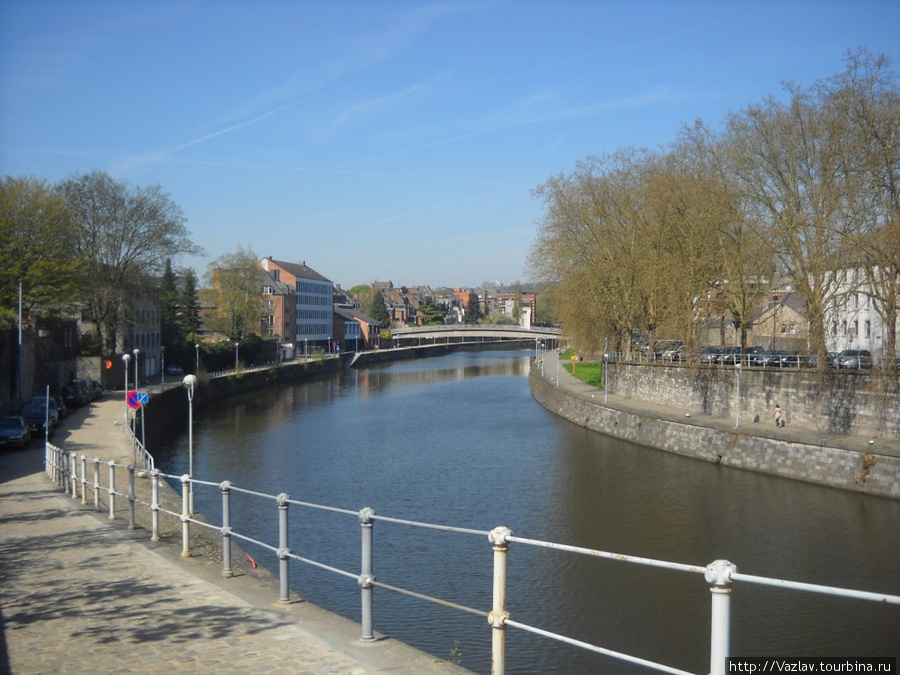 Речной изгиб Намюр, Бельгия
