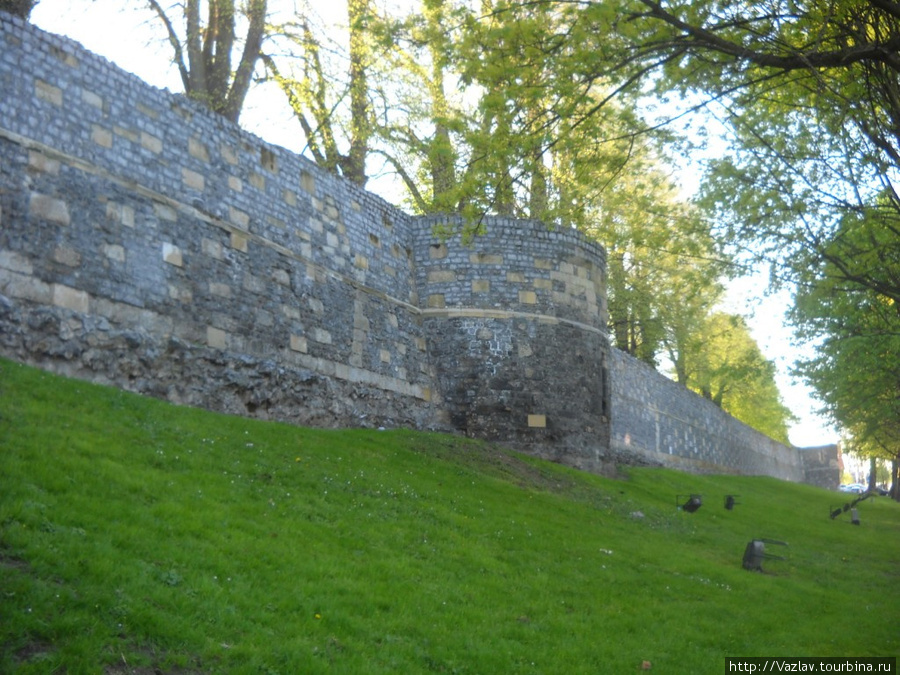 Древние укрепления Тонгерен, Бельгия