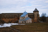 Никольская и Успенская церкви на территории Ивангородской крепости