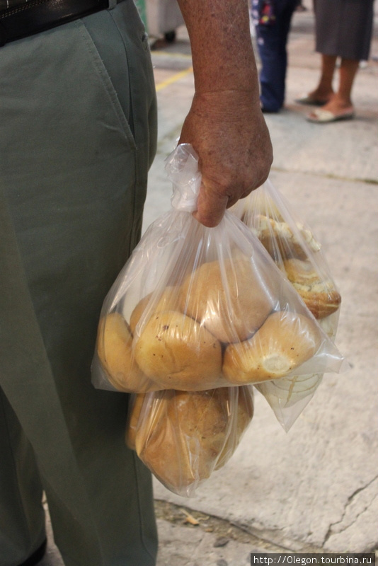 Хлеб раскупают пакетами Кампече, Мексика