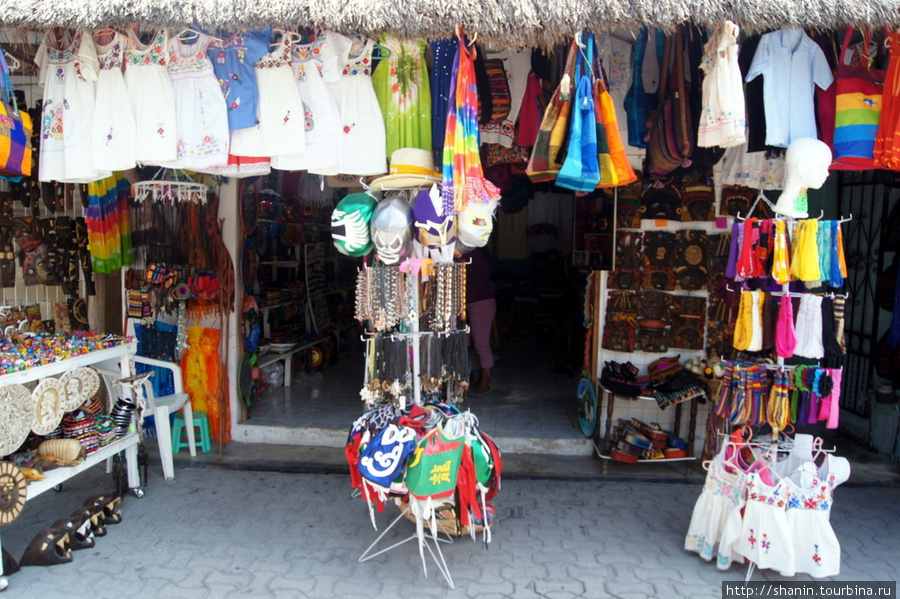 Сувенирный магазин в Тулуме Тулум, Мексика