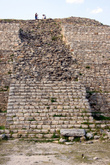 Гигантская лестница на вершину пирамиды