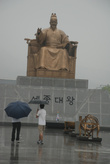 Идем дальше — памятник корейскому Петру Первому