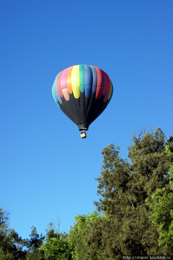 Воздушный шар Теотиуакан пре-испанский город тольтеков, Мексика