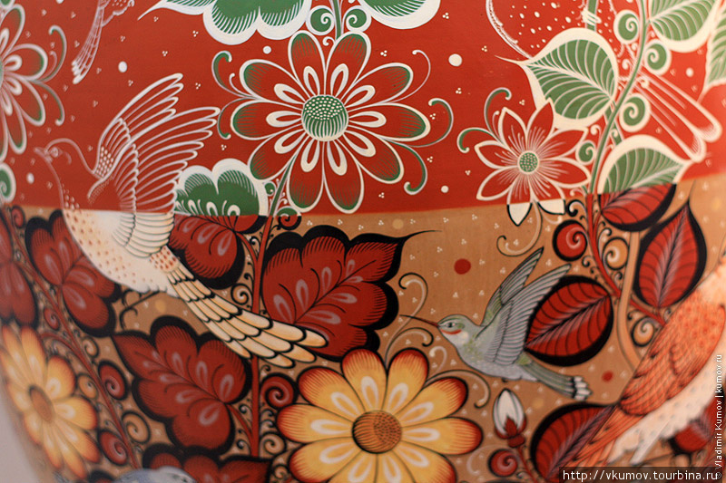 Выставка керамики. Узор чем-то напомнил русские узоры. Тлакепак, Мексика
