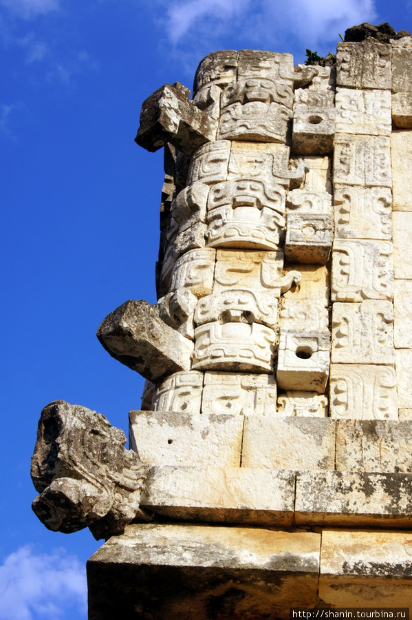 Угол дворца Ушмаль, Мексика