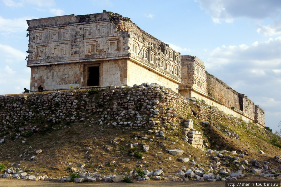 Дворец правителя в Ушмале Ушмаль, Мексика
