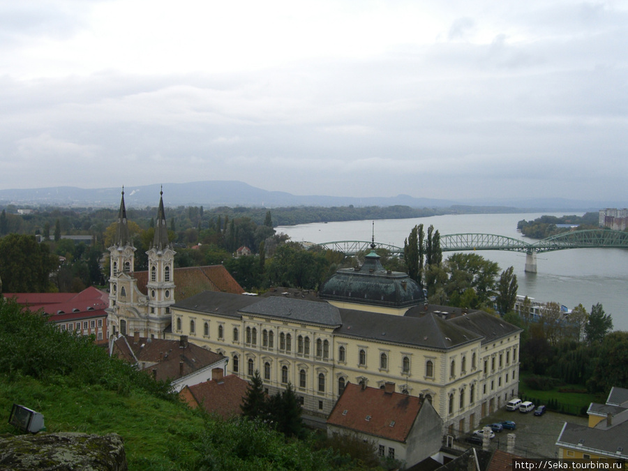 Вид на квартал Визиварош Эстергом, Венгрия