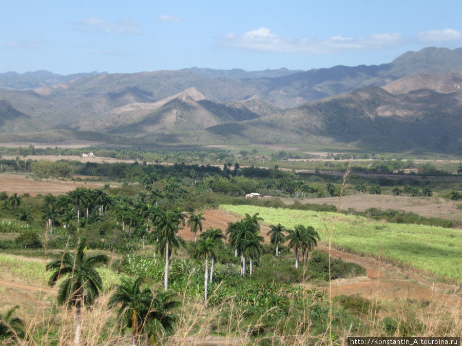 долина по дороге от Тринидад до Санта Спиритус Куба