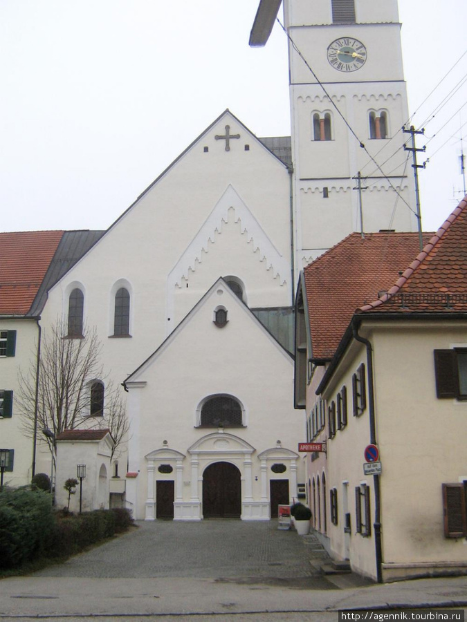 Церковь Св. Себастиана, построена в 1480 г. Эберсберг, Германия