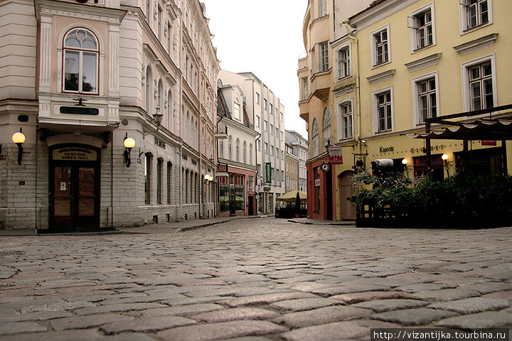 Таллинн. Улица Виру в Старом городе. Таллин, Эстония