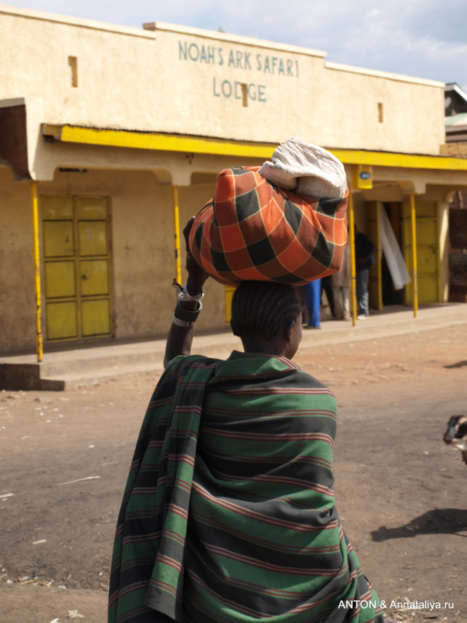 Карамоджонги - часть 3. Деревенский рынок Заповедник Пиан-Упе, Уганда