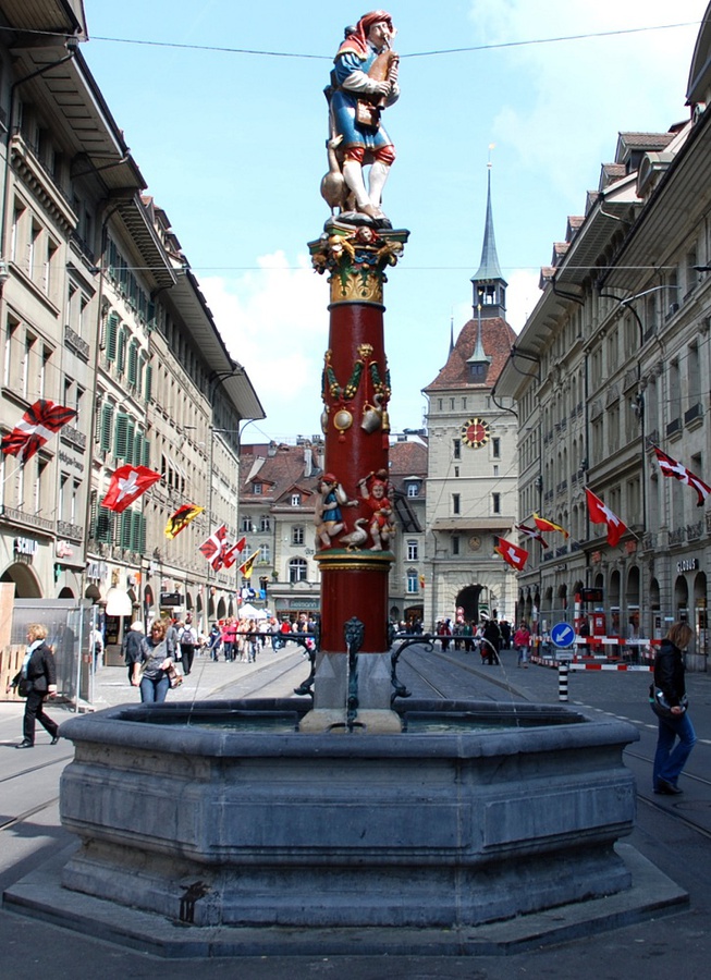 Посланники Нептуна на улицах Швейцарии Швейцария