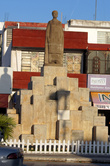 Памятник на центральной лице Четумаля