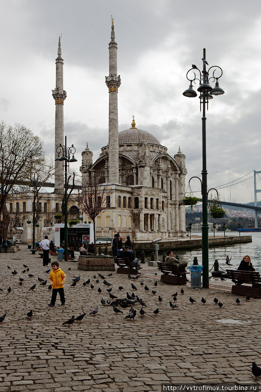 Мечеть Ортакой. Стамбул, Турция