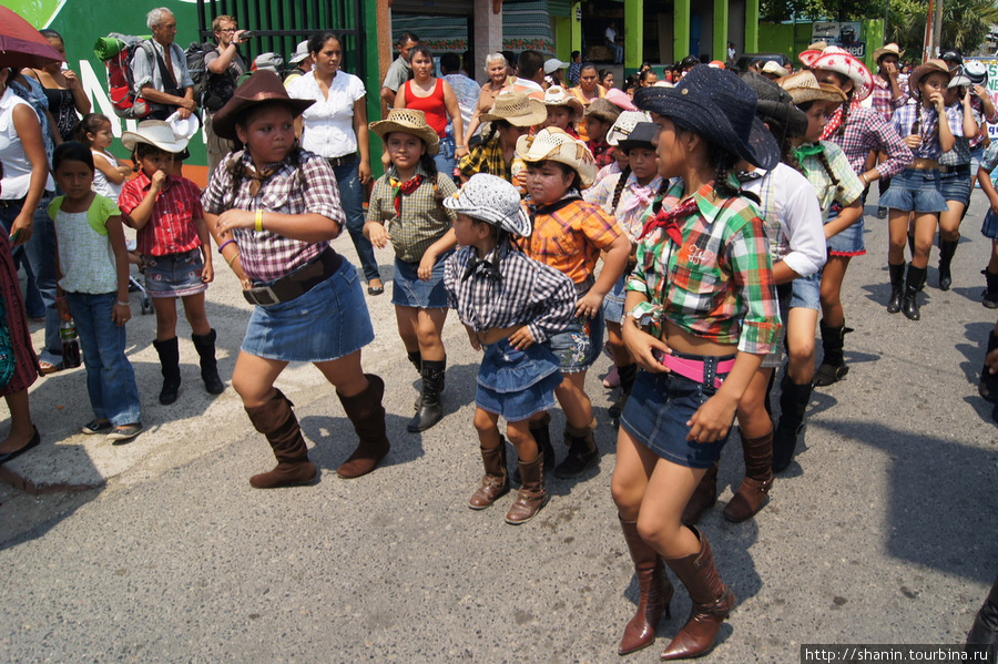 Ковбои и ковбойки Рио-Дульсе, Гватемала