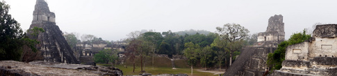 Панорама Великой площади в Тикале