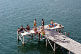 Платформа для купания на озере