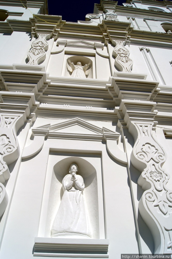 Фасад церкви Чикимула, Гватемала