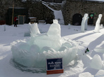 Выставка ледовых скульптур в крепости Савонлинны.