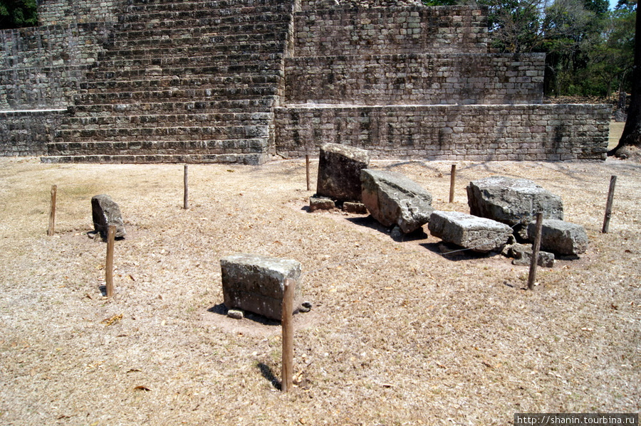 Главная площадь Копана Копан-Руинас, Гондурас