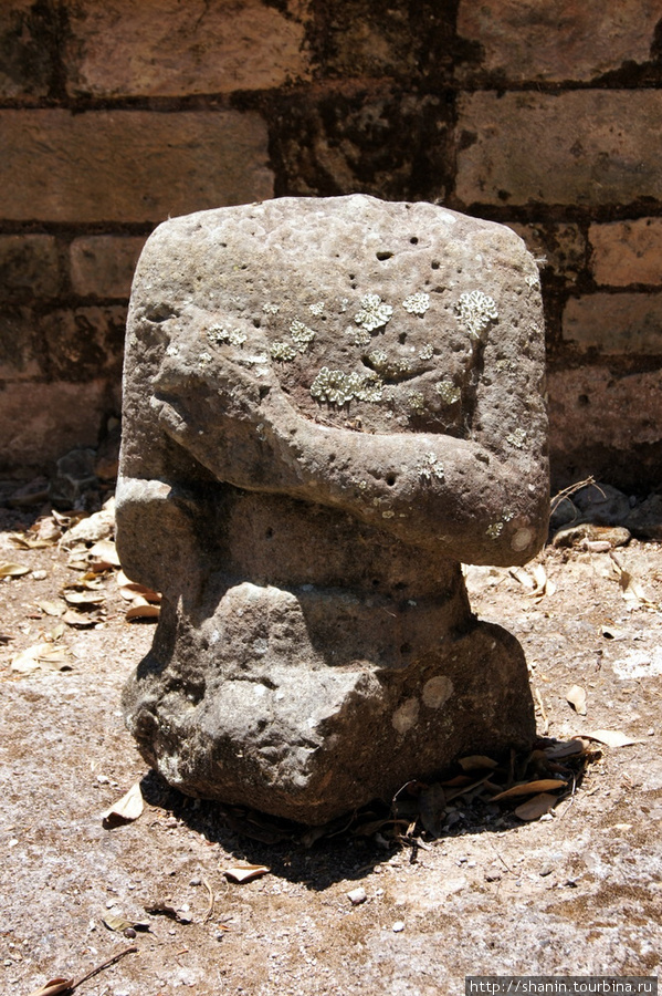 Фрагмент скульптуры Копан-Руинас, Гондурас