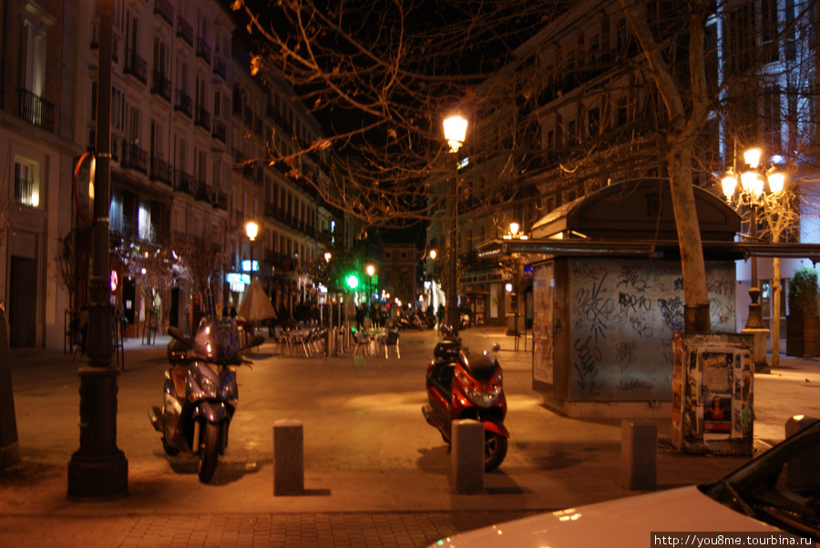 Святая Анна днем и ночью Мадрид, Испания