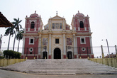 Церковь Голгофы в Леоне