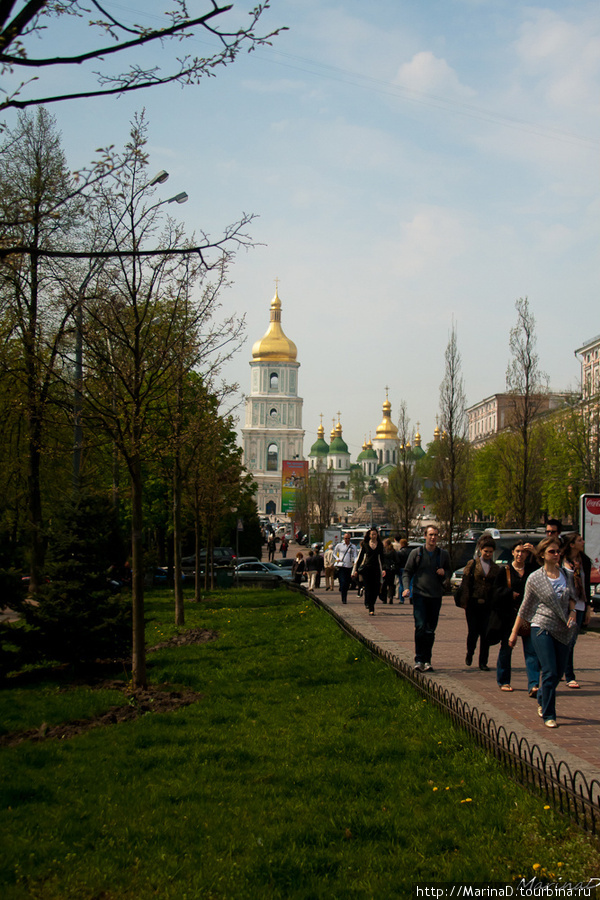 Вид на Софию Киевскую с Михайловской площади Киев, Украина