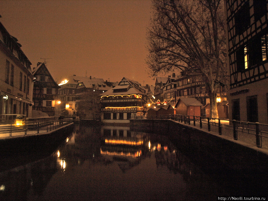 Рождественская ночь в сказочном городе Страсбург, Франция