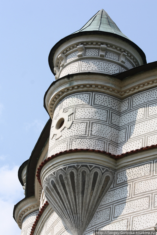 Замок Красицких, белый лебедь Польши