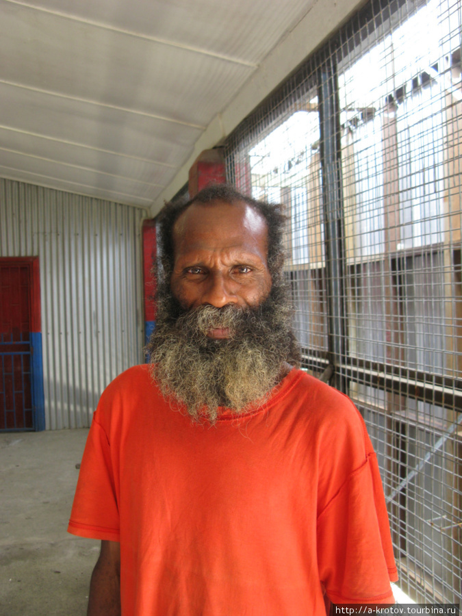 Старый папуас Папуа-Новая Гвинея