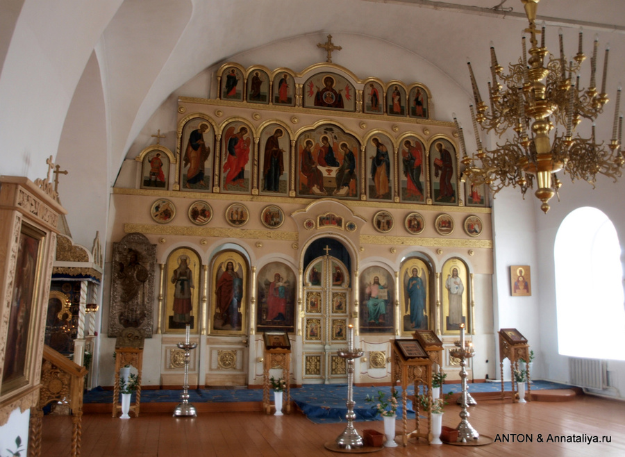 Свято-Троицкий собор внутри Вязьма, Россия