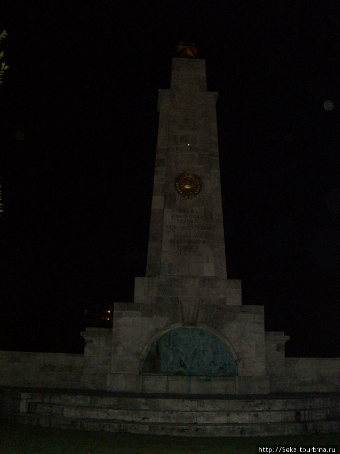 Памятник советским воинам Будапешт, Венгрия