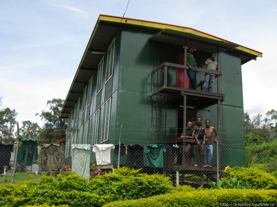 Высшие школы имеют общежития Папуа-Новая Гвинея