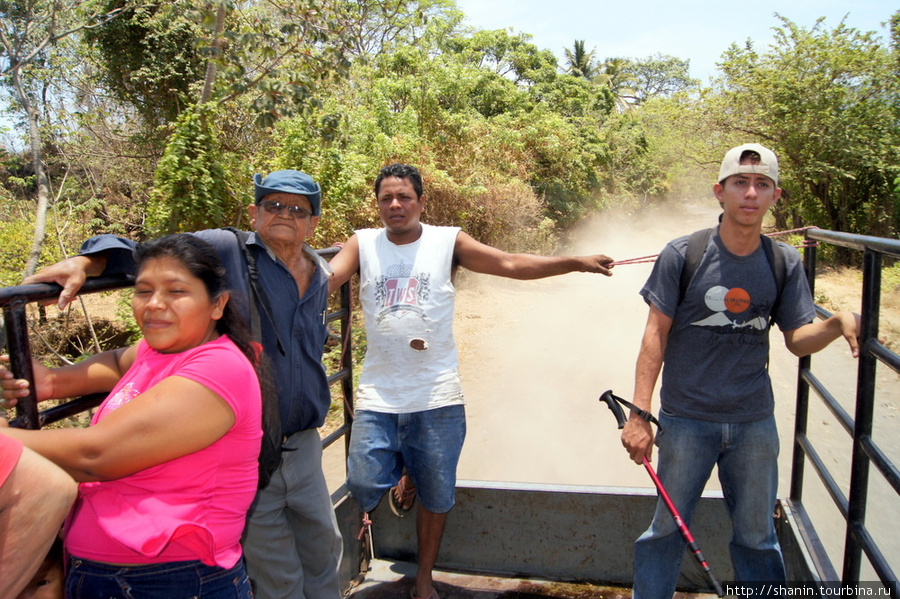 Автостопом в кузове — с местными жителями Остров Ометепе, Никарагуа