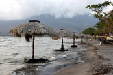 Зонтики на пляже Санто-Доминго