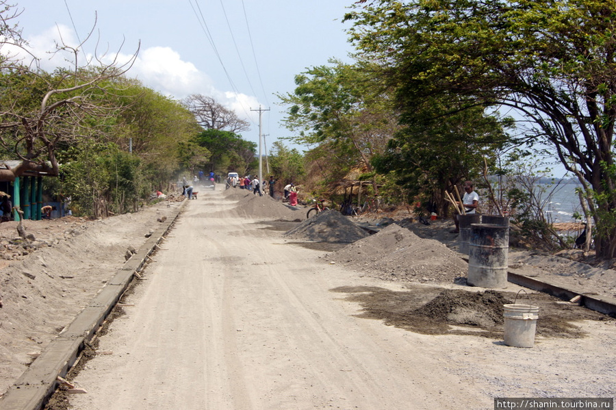 Дорога в Рио Истиам Остров Ометепе, Никарагуа