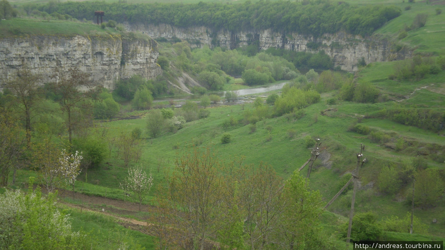 Вид на каньон с моста через Смотрич Косов, Украина