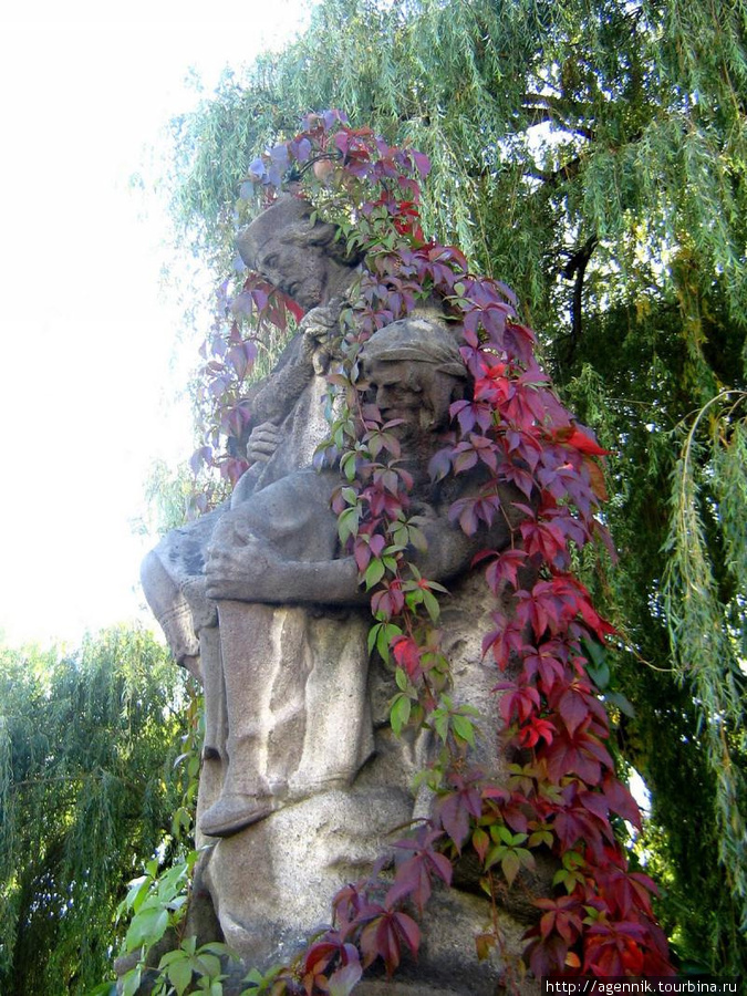 Статуя св. Непомука на мосту Фюрстенфельдбрук, Германия