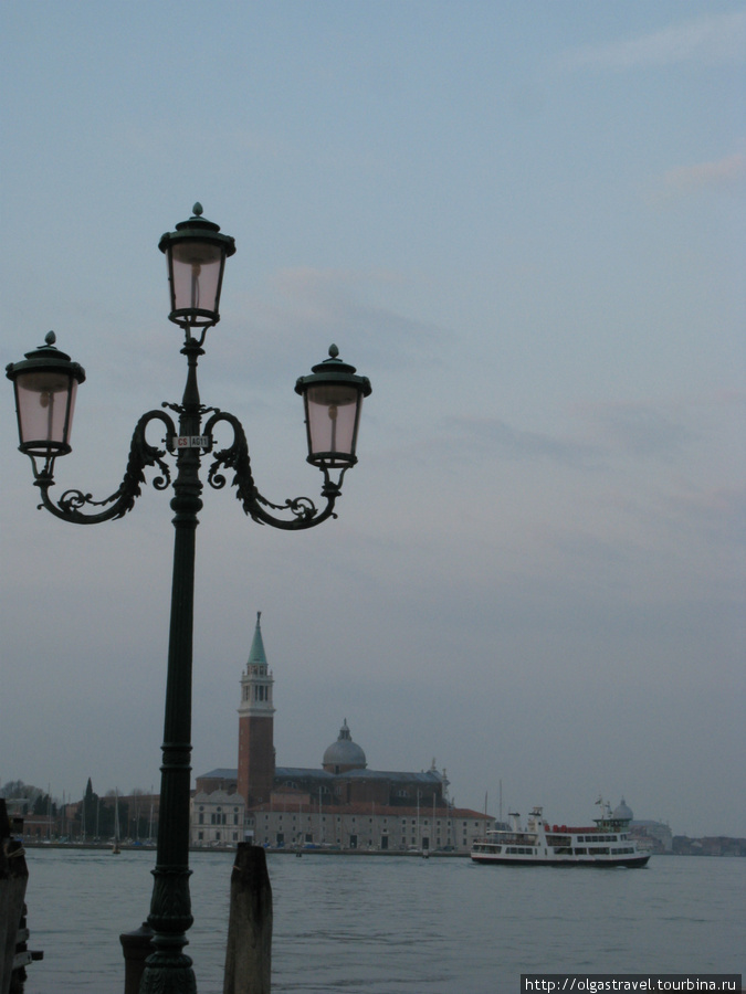 Туманный рассвет. Венеция, Италия