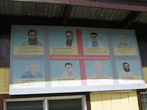 Это портреты местных миссионеров вывешены рядом с собором