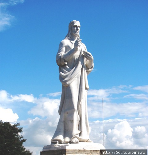 Гаванский Христос воздвигнут в 1958 году. Высота 24 метра