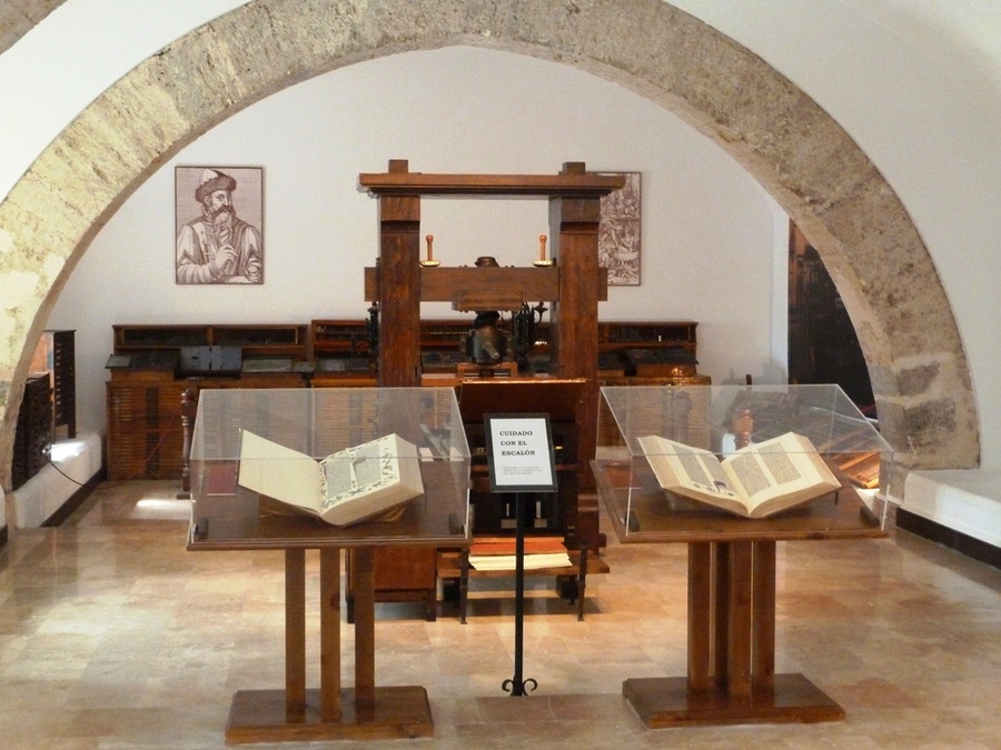Музей книгопечатания и графики / Museo de Imprenta i Obra Grafika