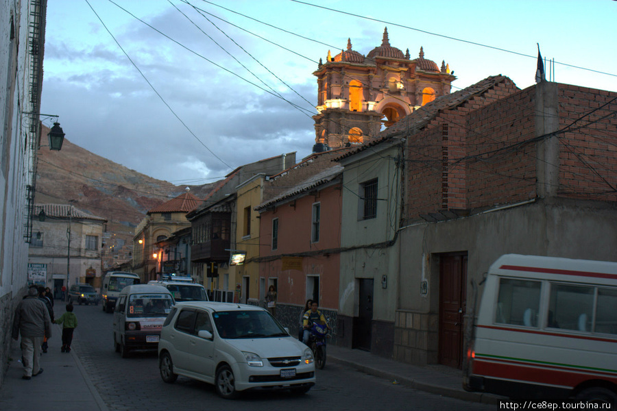Город, на высоте выше 4000 метров над уровнем моря Потоси, Боливия