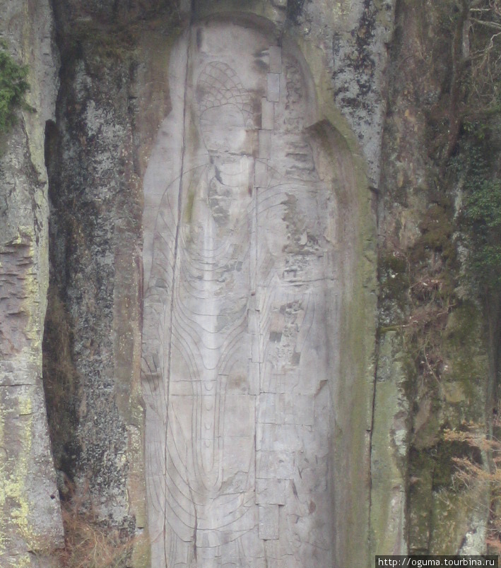 Образ Бодхисаттва на скале. Храм Онодера в префектуре Нара.
