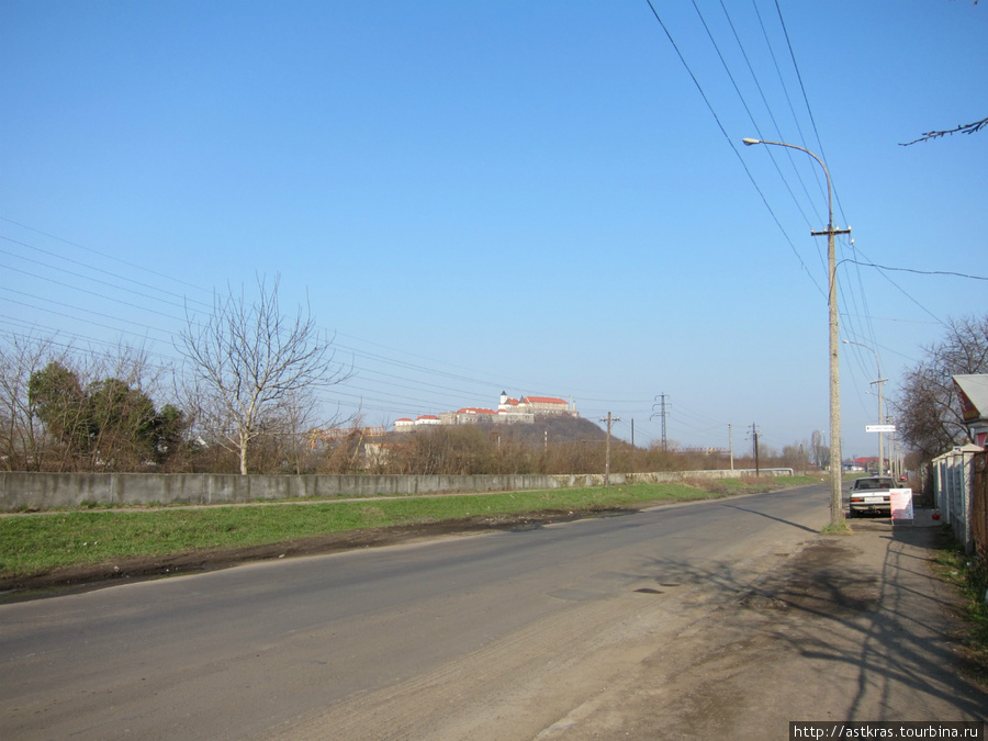 по дороге к замку Мукачево, Украина