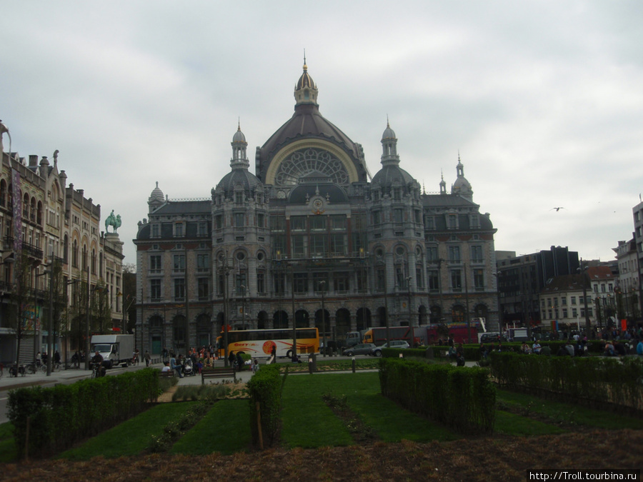 Железнодорожный вокзал Антверпена Антверпен, Бельгия